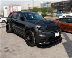 جیپ گراند شیرۆکی